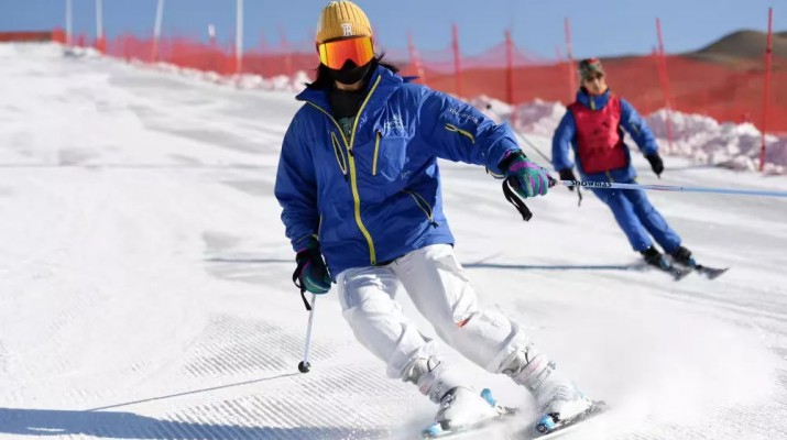 “祁連山下冰雪熱” ——新華社甘肅分社采訪組到烏鞘嶺滑雪場采訪調(diào)研